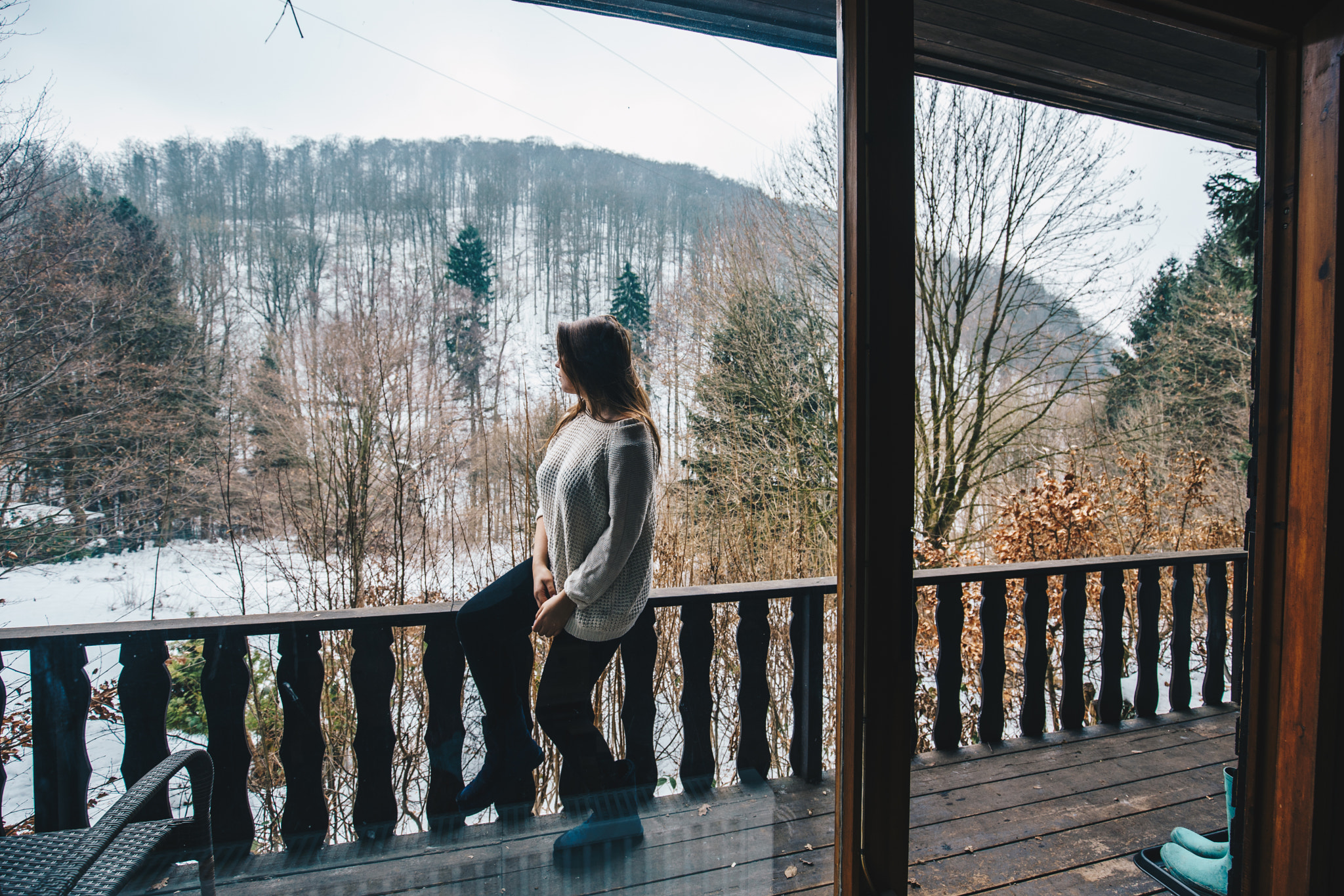 Canon EF 16-35mm F4L IS USM sample photo. House in the forest photography