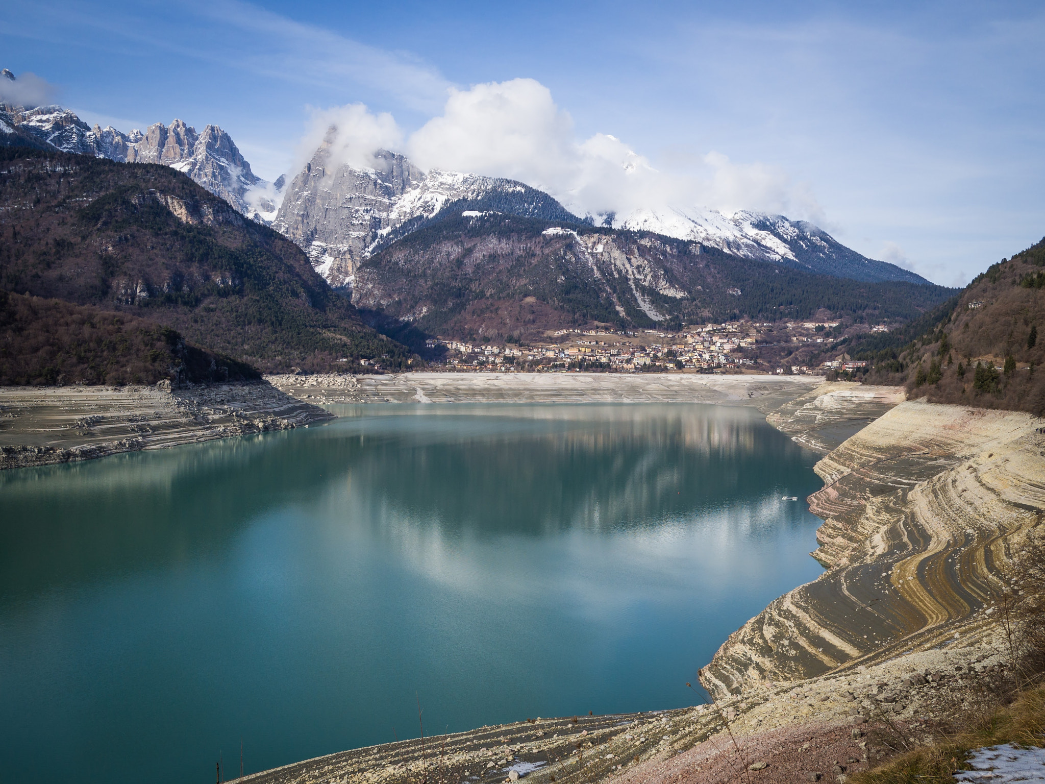 Olympus OM-D E-M10 sample photo. Molveno lake photography