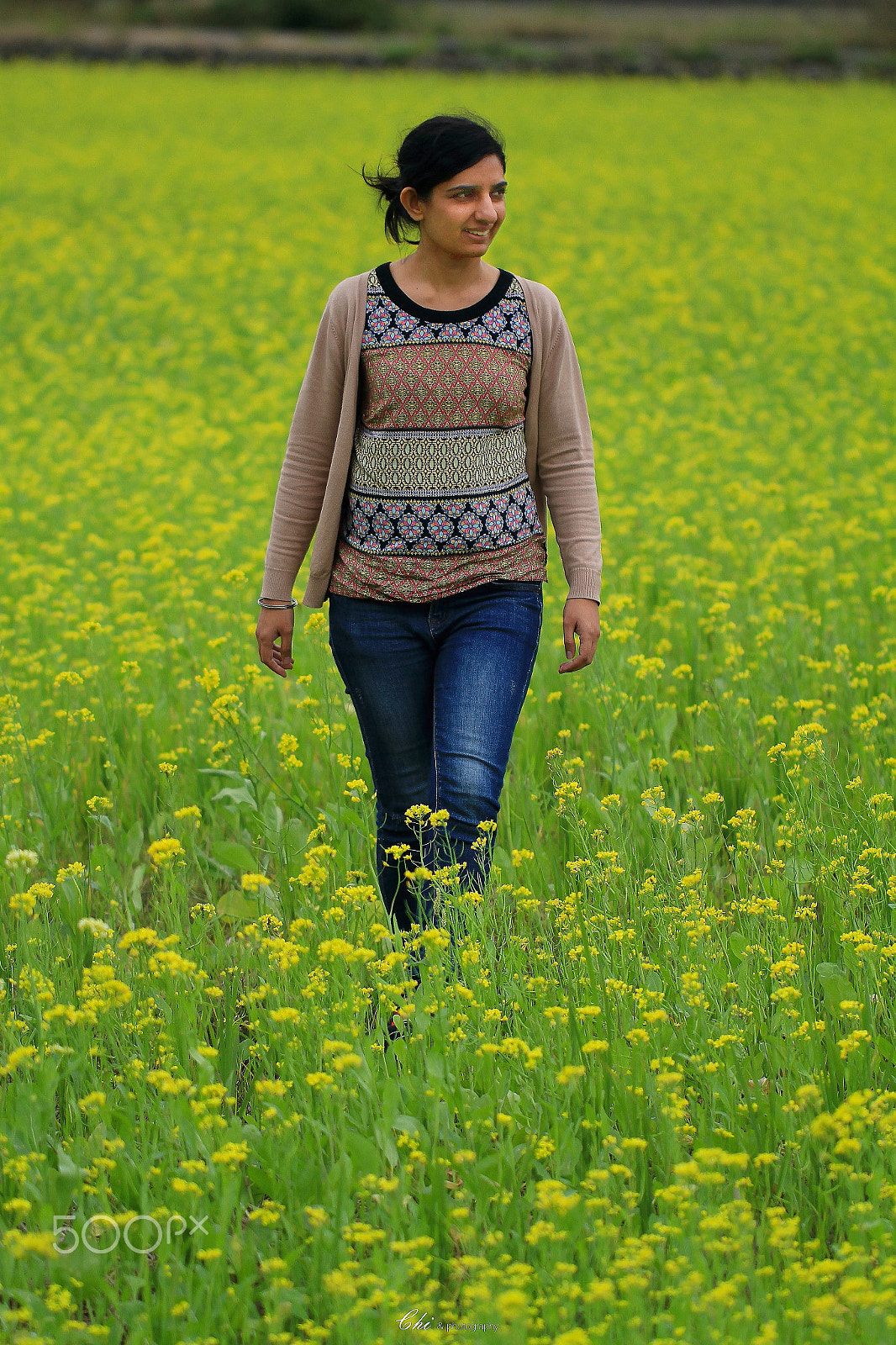 Canon EF 100mm F2.8L Macro IS USM sample photo. Canola photography