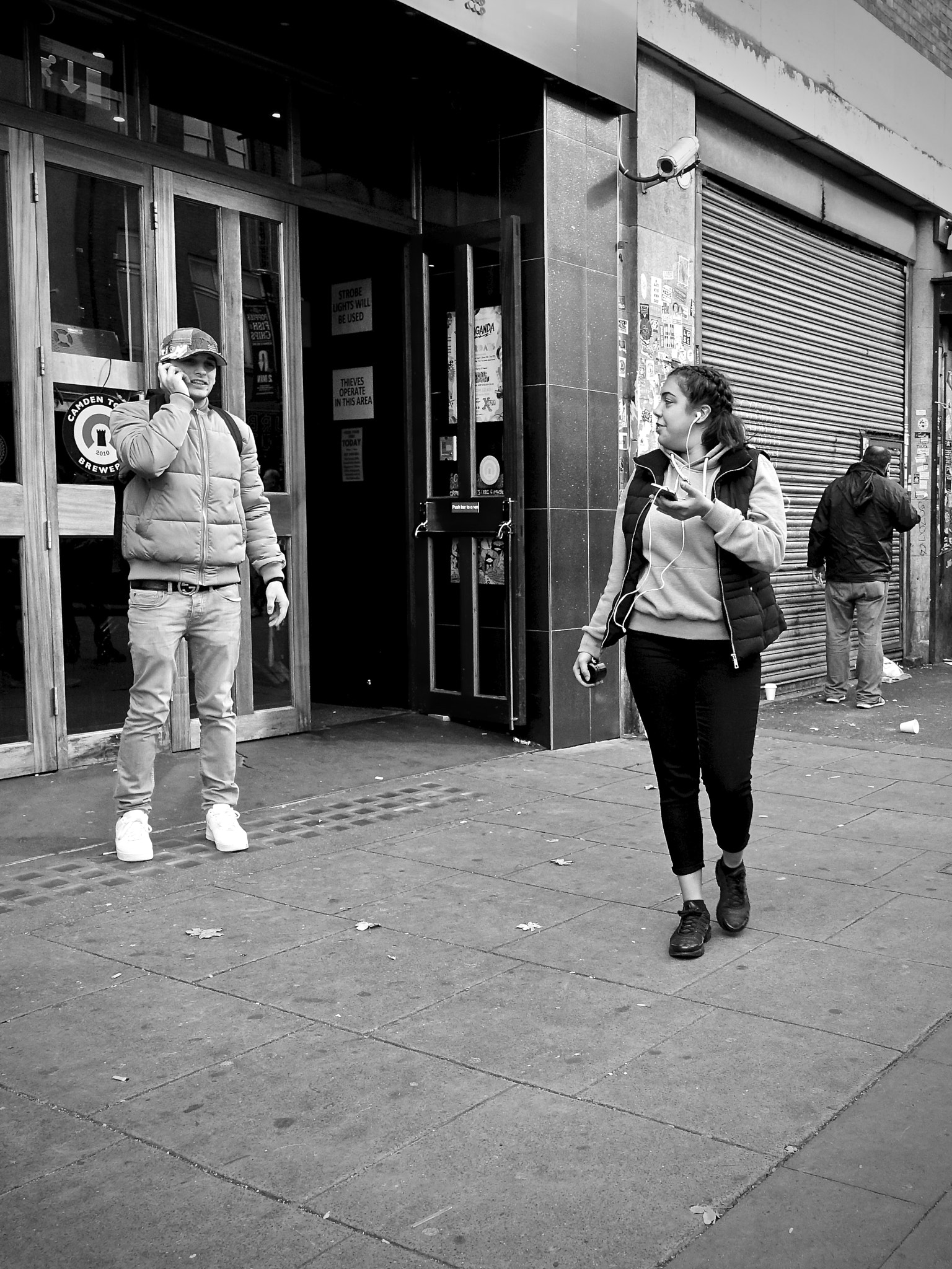 Sony Cyber-shot DSC-RX100 IV + Sony 24-70mm F1.8-2.8 sample photo. Camden town, london, uk. photography