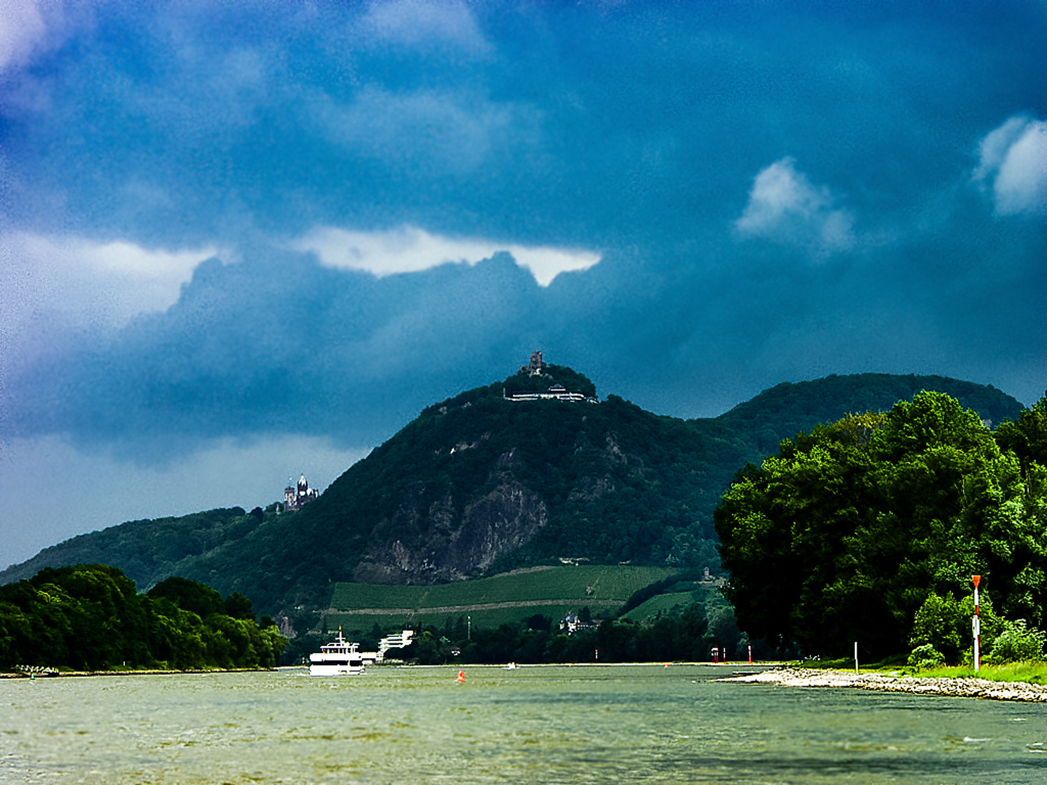 Olympus E-10 sample photo. The drachenfels with a storm coming photography