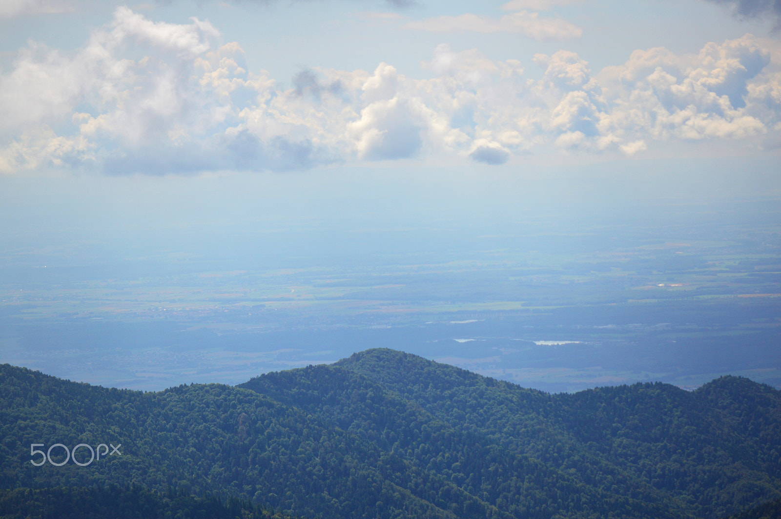Nikon AF-S DX Micro-Nikkor 85mm F3.5G ED VR sample photo. View from grand ballon photography