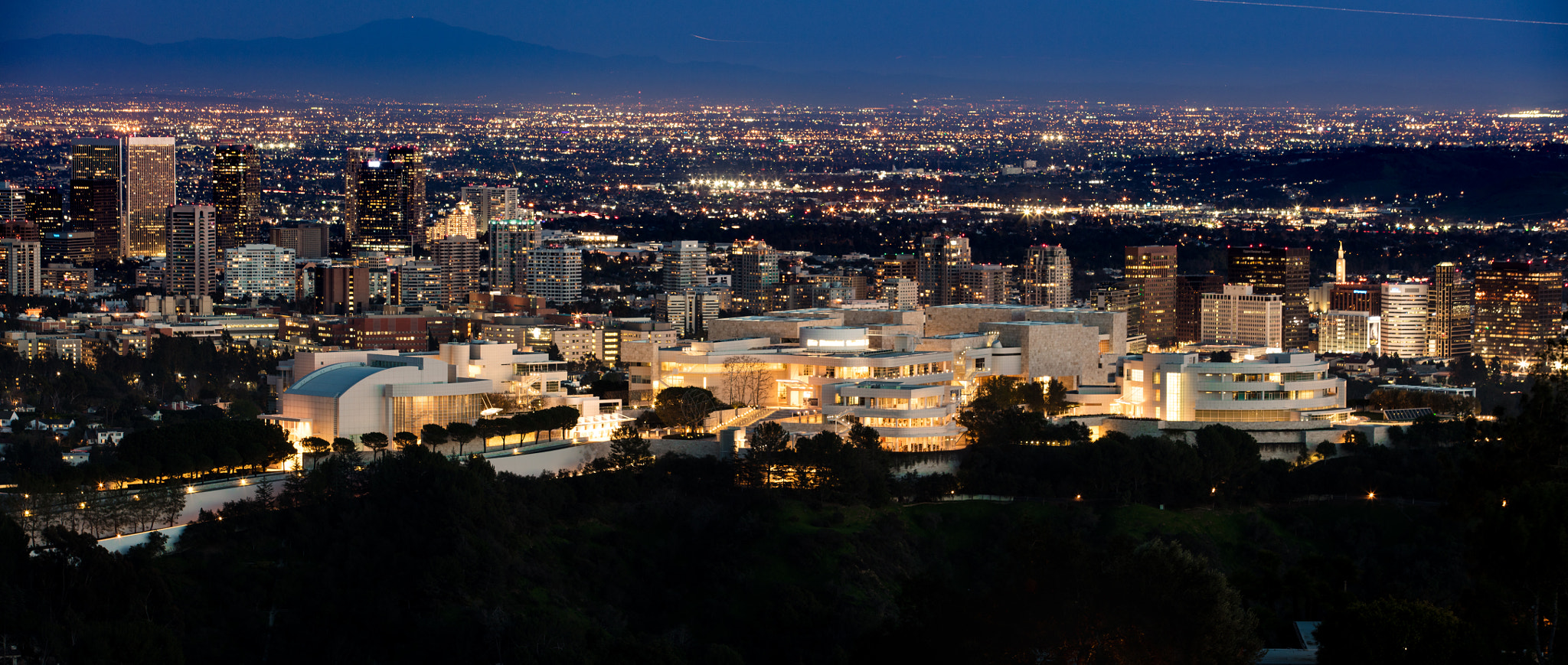 Canon EOS 5DS R + Canon EF 70-200mm F2.8L USM sample photo. Getty center overlooking west la photography