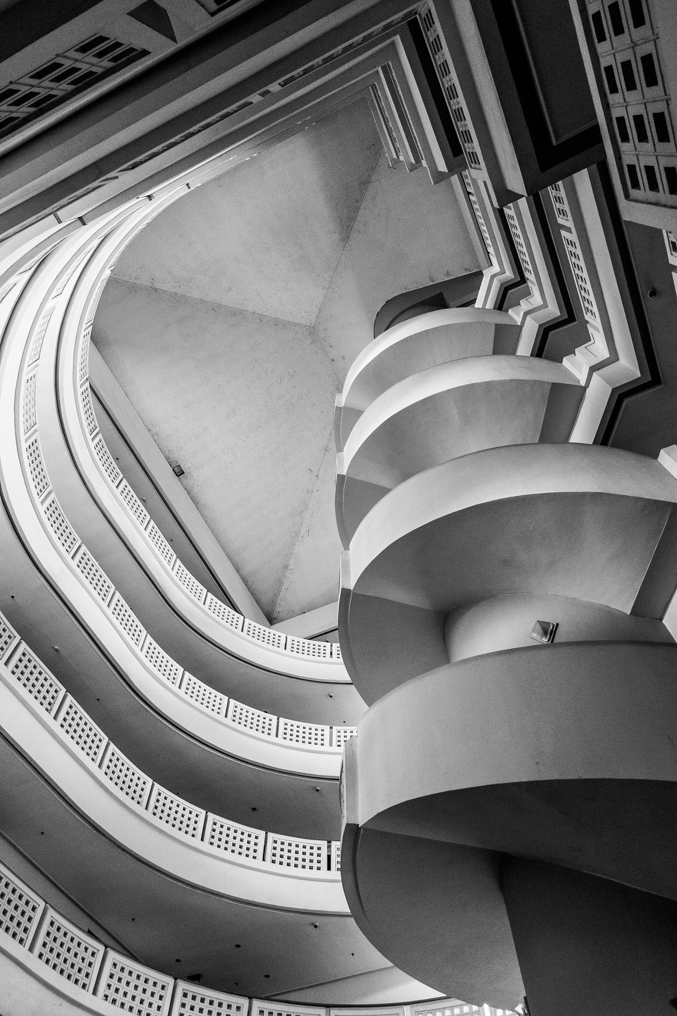 Fujifilm XC 16-50mm F3.5-5.6 OIS sample photo. Stairway photography