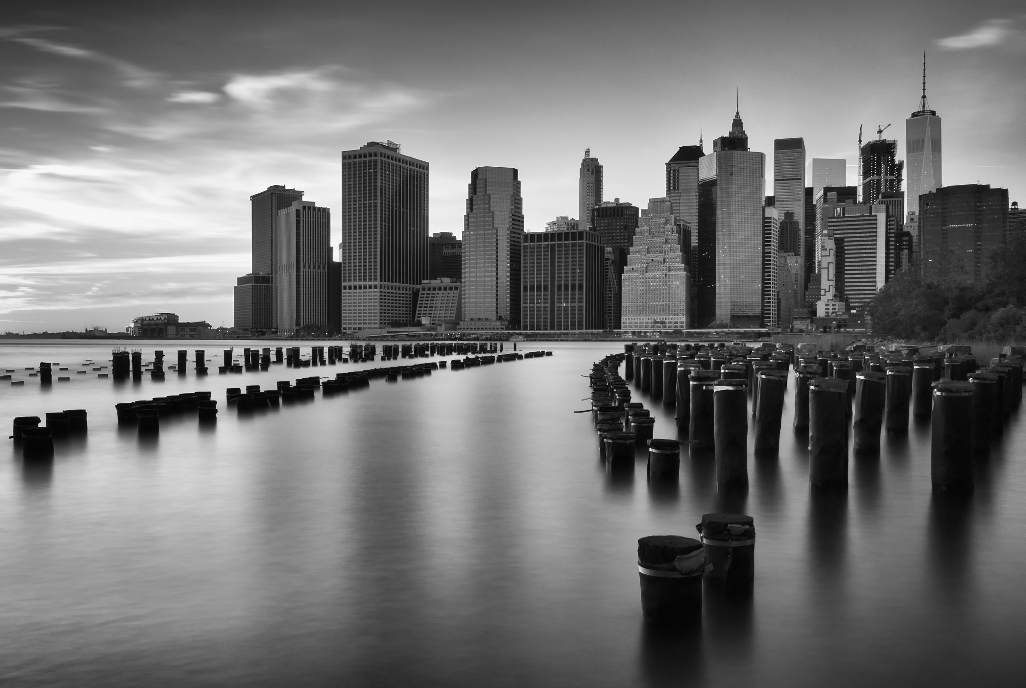 Sigma 17-50mm F2.8 EX DC OS HSM sample photo. Manhattan b&w photography