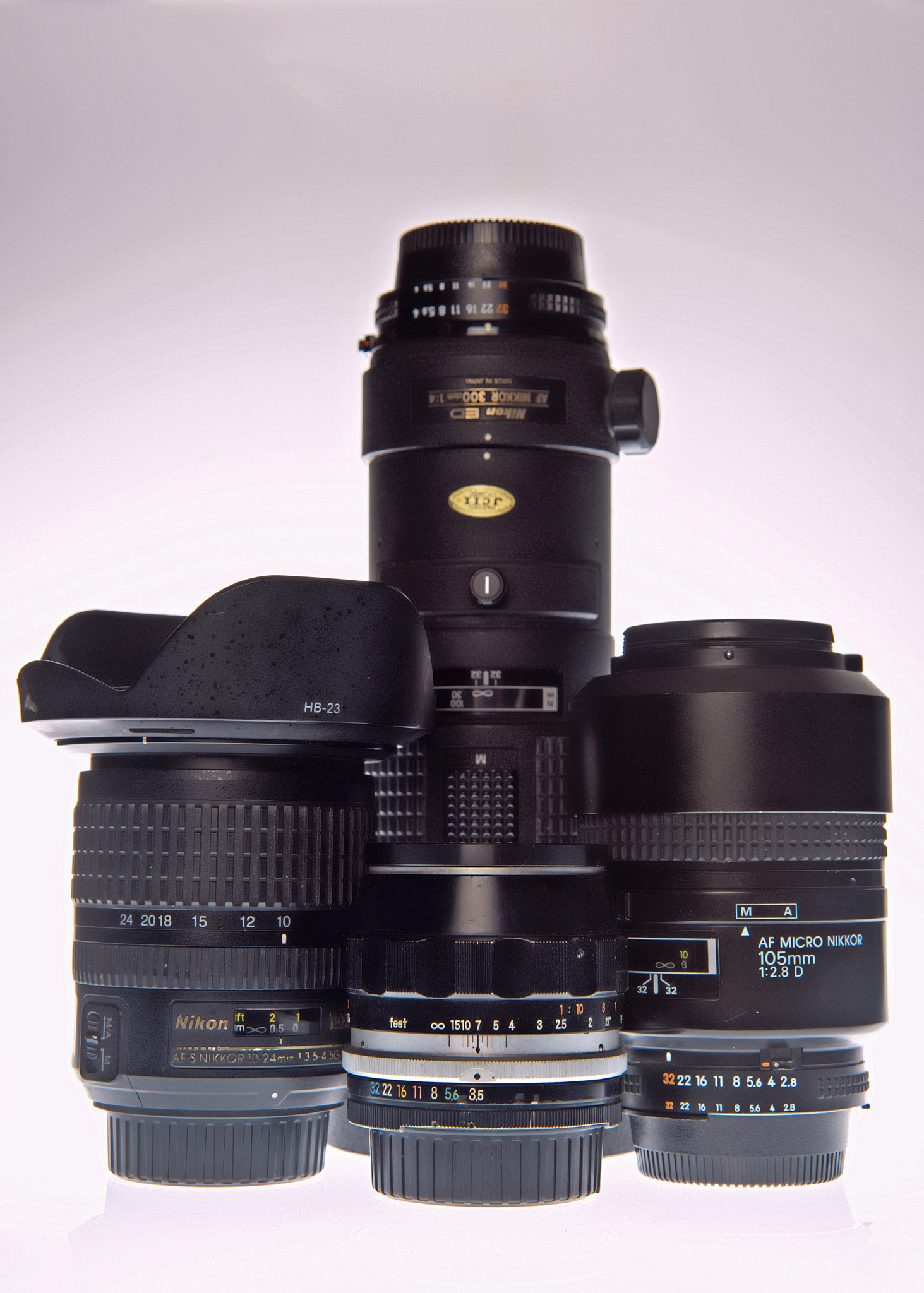 Nikon AF Nikkor 24-85mm F2.8-4D IF sample photo. Got me a product lighting table set up last night. photography