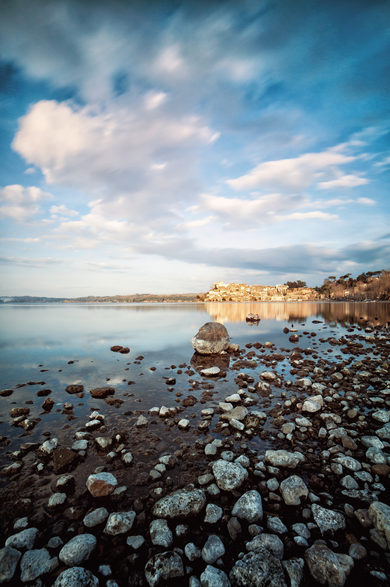 Samyang 14mm F2.8 ED AS IF UMC sample photo. Anguillara sunset photography