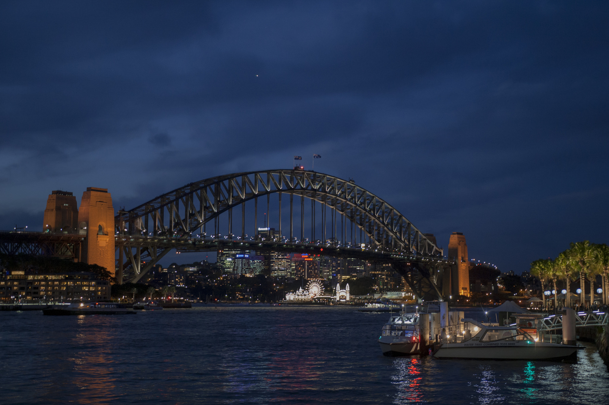 Sigma 18-35mm f/1.8 DC HSM sample photo. The evening photography