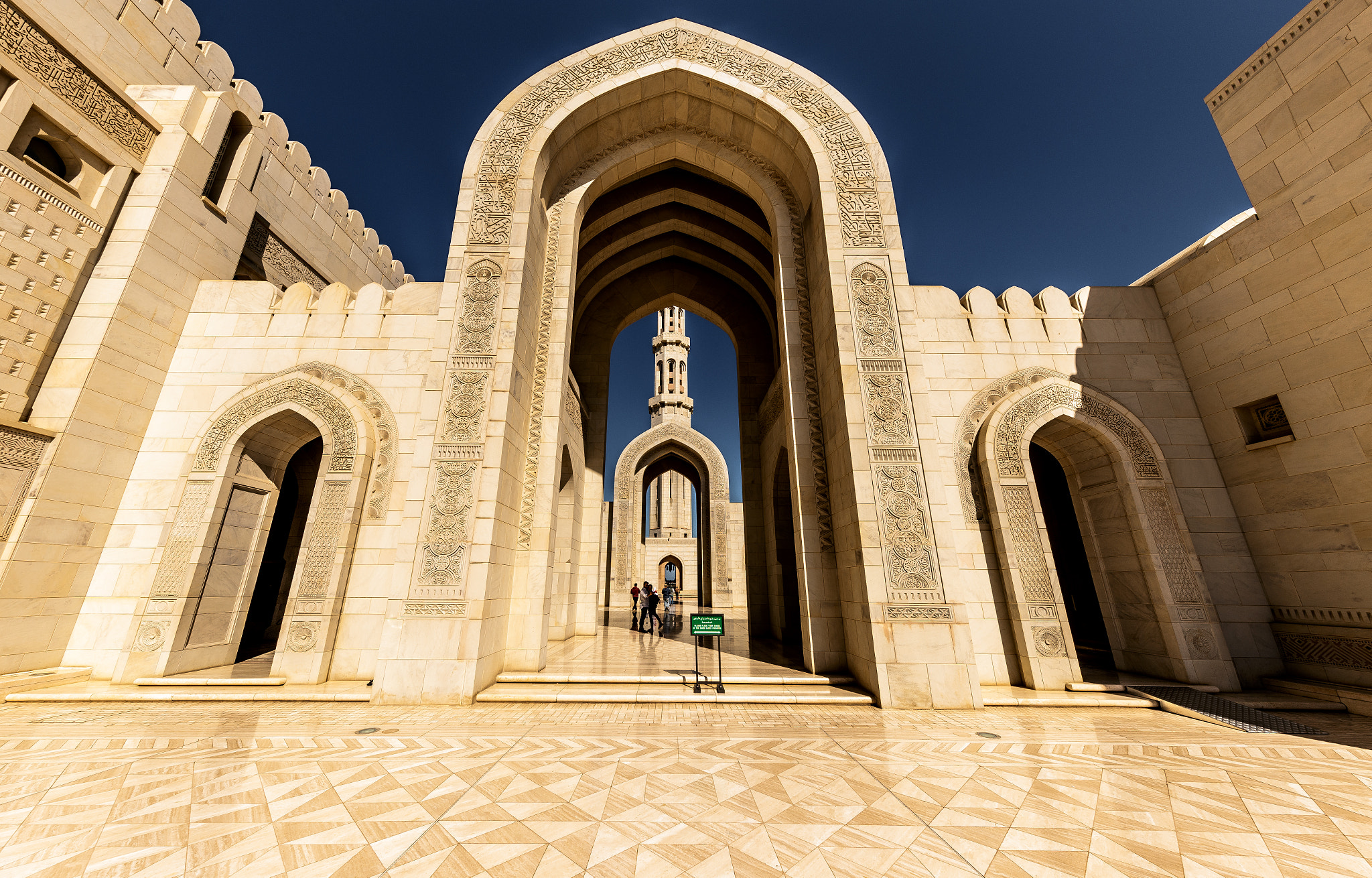 Canon EOS 6D + Canon EF 11-24mm F4L USM sample photo. The sultan qaboos grand mosque no 6 photography