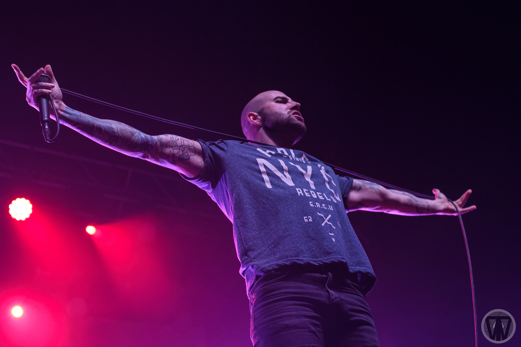 Canon EOS 600D (Rebel EOS T3i / EOS Kiss X5) + Sigma 35mm F1.4 DG HSM Art sample photo. Jake luhrs - august burns red photography