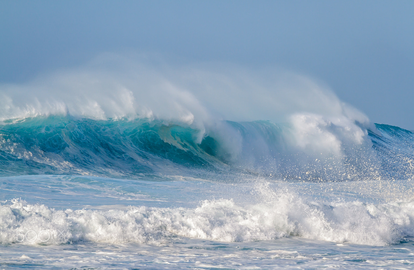 Canon EF 300mm F4L IS USM sample photo. Ocean spray photography