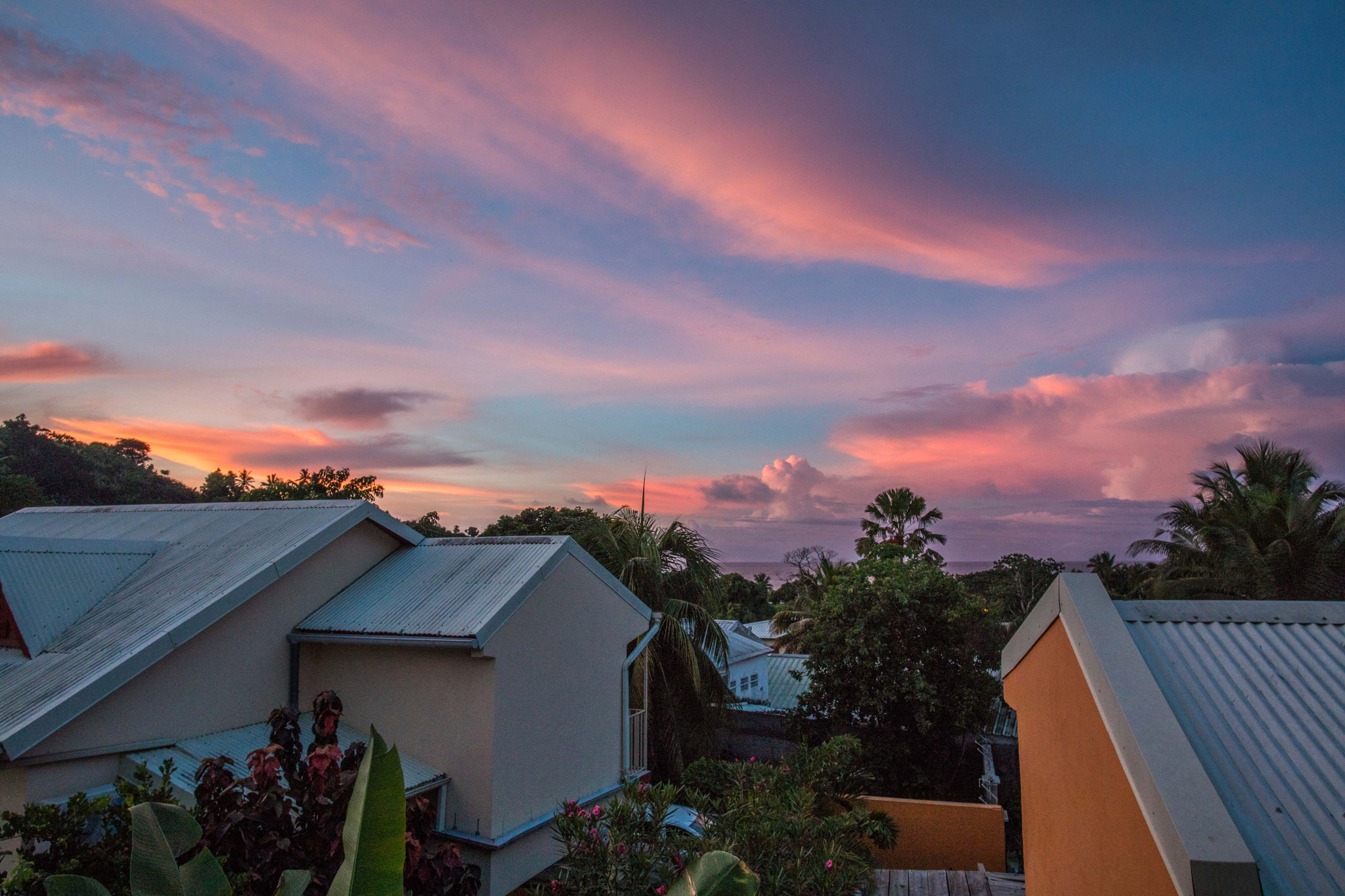 Canon EF 17-40mm F4L USM sample photo. Sunset kangani photography
