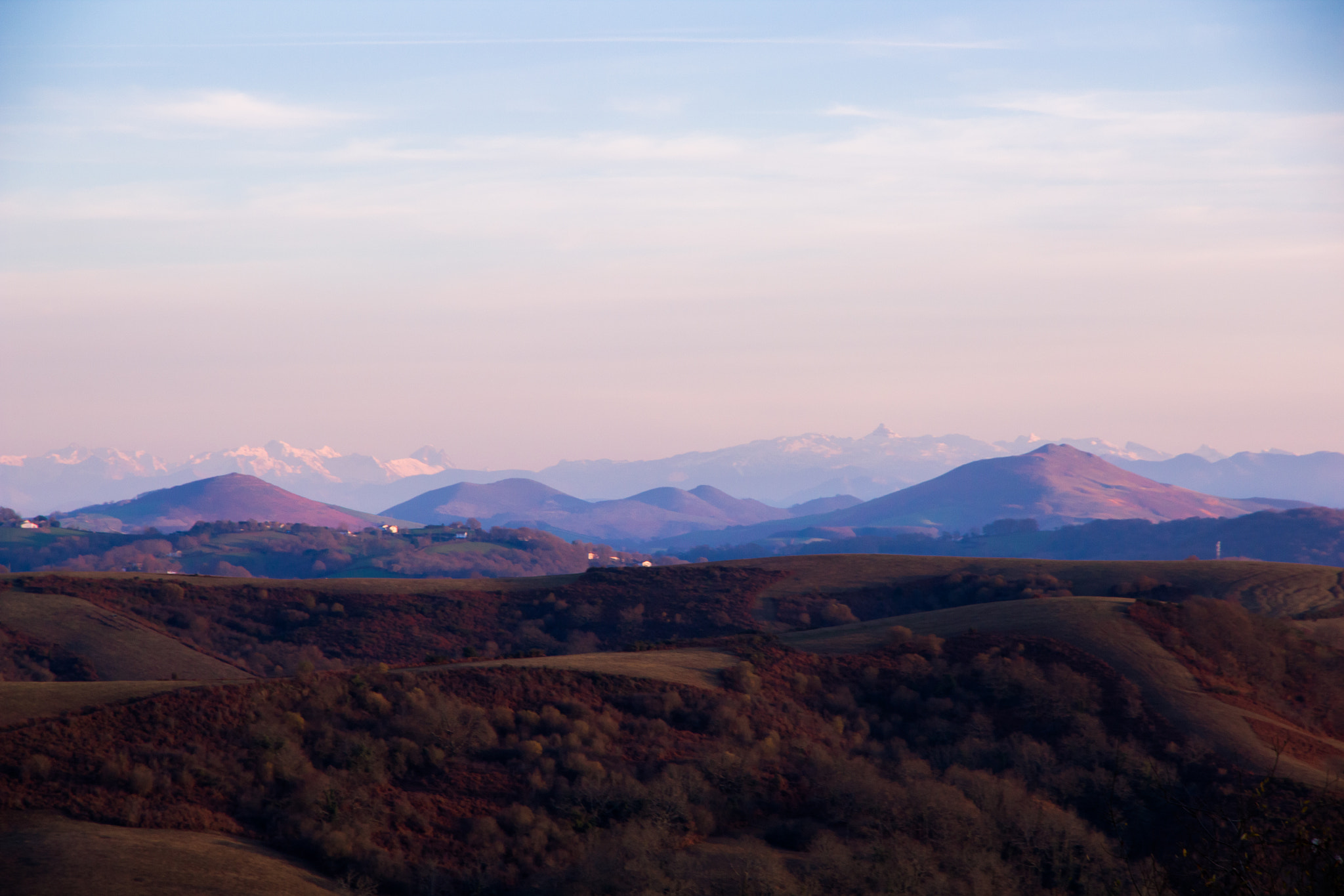 Canon EOS 600D (Rebel EOS T3i / EOS Kiss X5) sample photo. Basque mountains photography