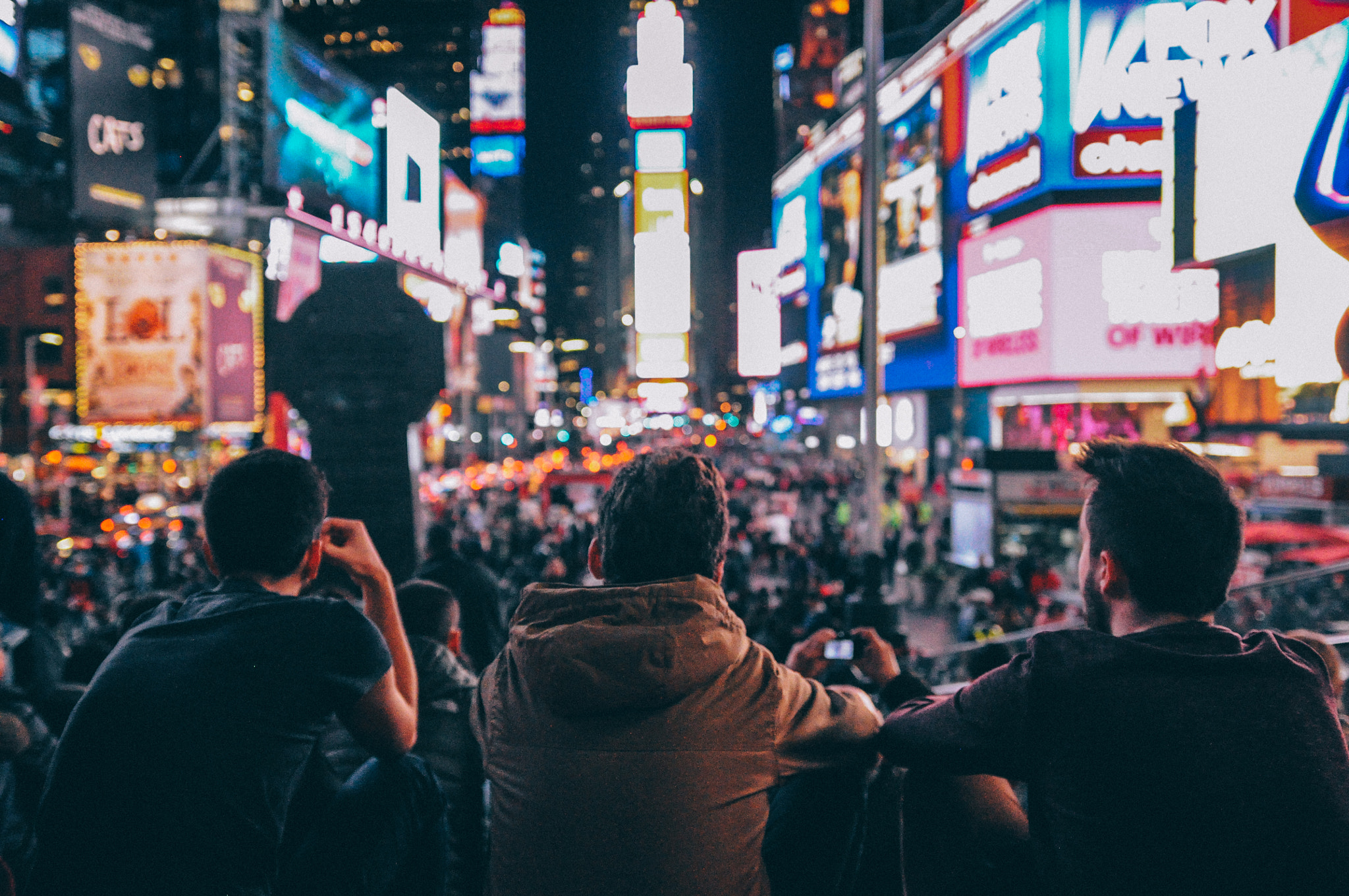 Nikon D90 + Sigma 18-35mm F1.8 DC HSM Art sample photo. Times square photography