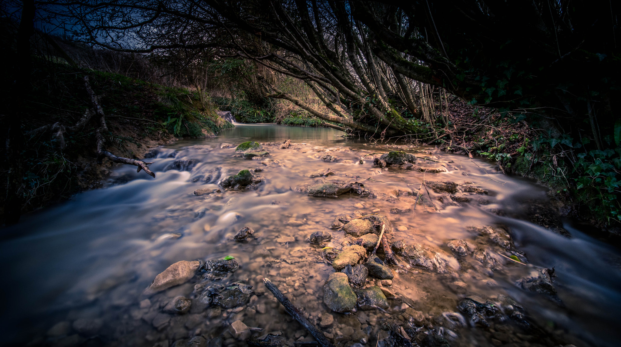 Sigma AF 10-20mm F4-5.6 EX DC sample photo. Rush photography