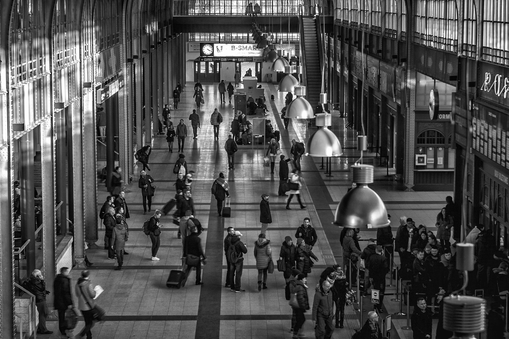 Canon EF 35-80mm f/4-5.6 sample photo. Wroclaw - railway station from the first floor photography
