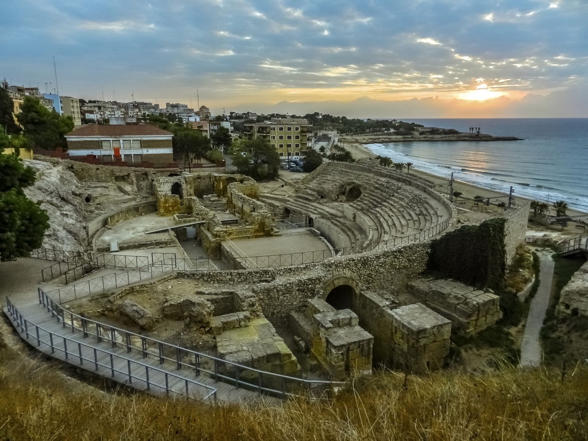 Nikon Coolpix S9100 sample photo. Anfiteatro romano de tarragona. photography