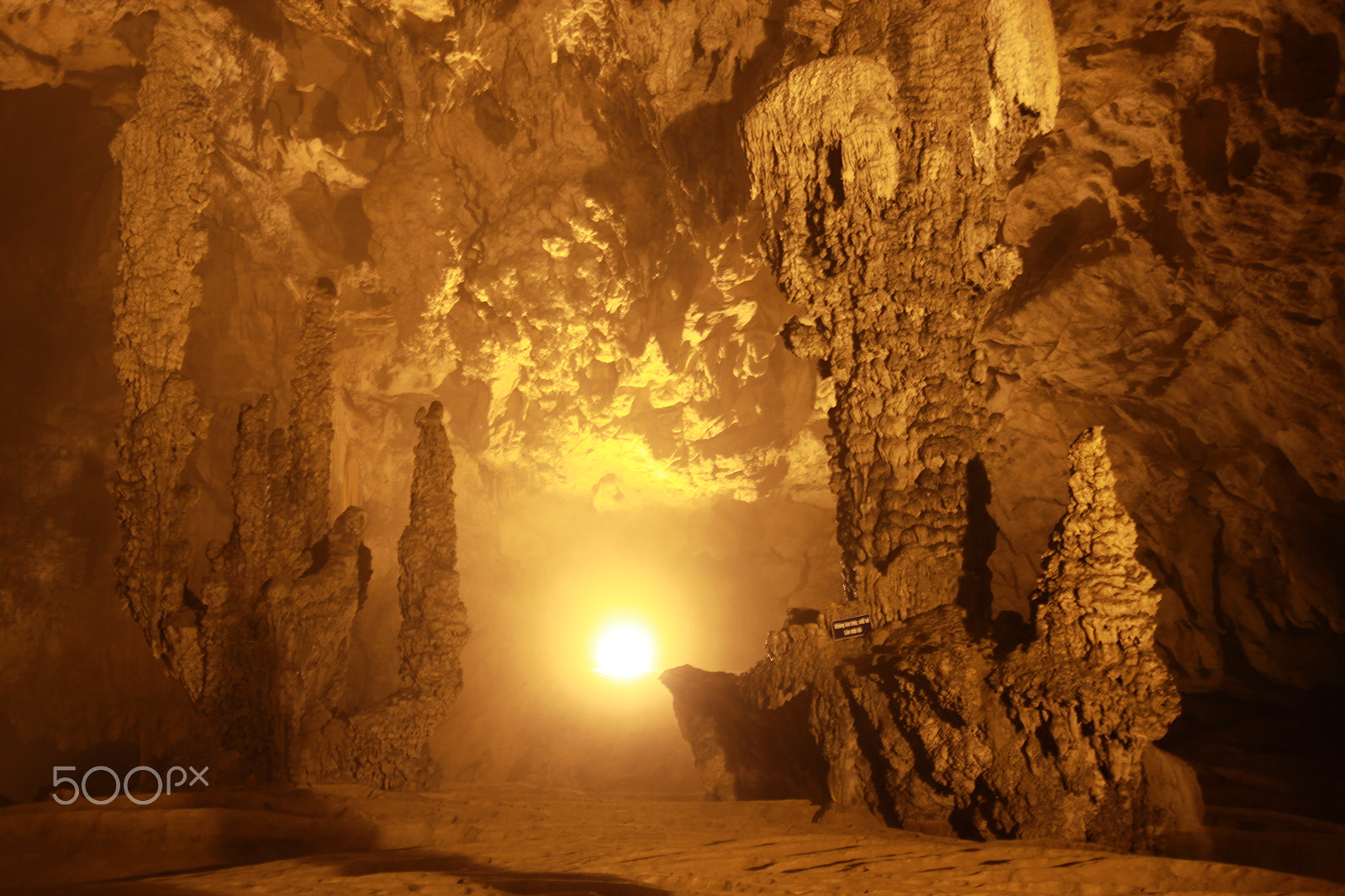 Tamron SP AF 17-50mm F2.8 XR Di II LD Aspherical (IF) sample photo. Nguom ngao cave (tiger’s cave) photography