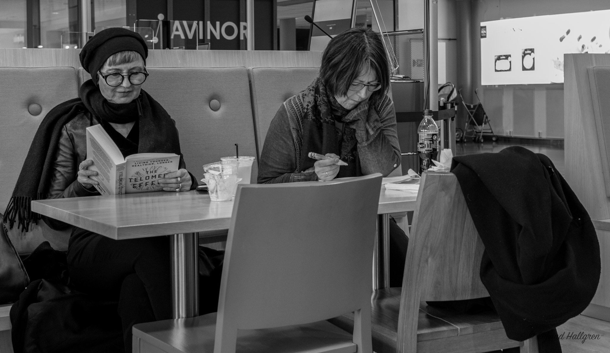 Canon EF 16-35mm F2.8L III USM sample photo. Airport waiting iv photography