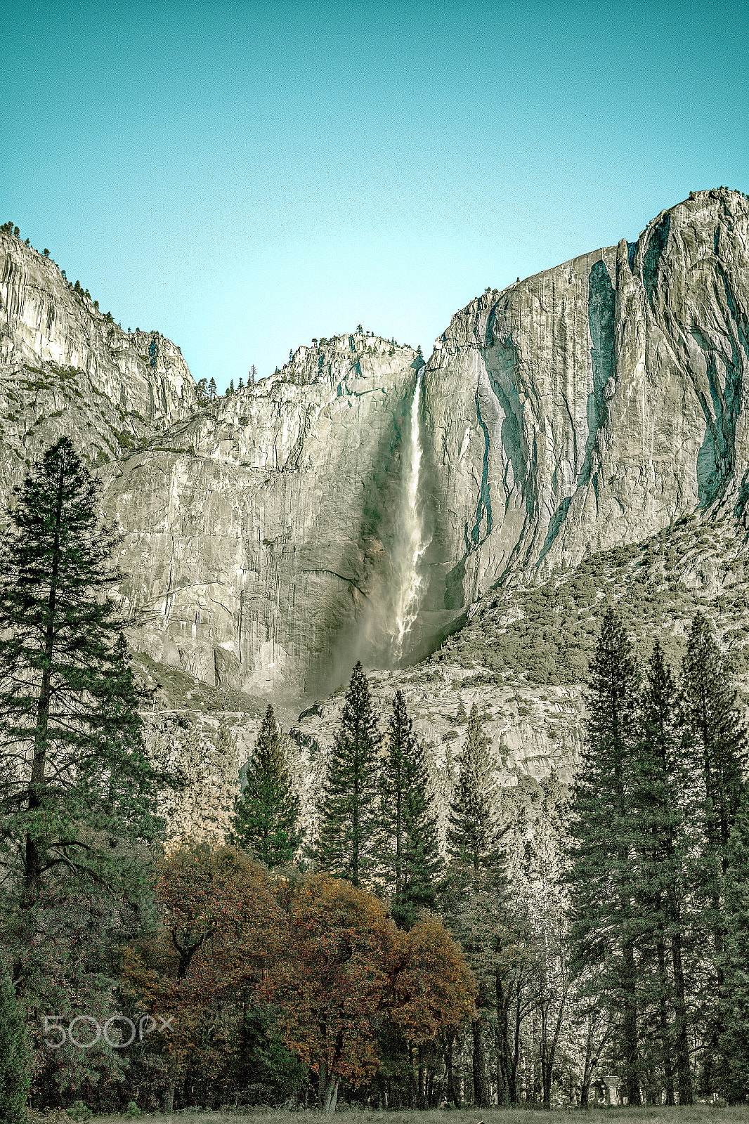 Sigma 30mm F1.4 EX DC HSM sample photo. Yosemite waterfall during autumn majestic cliffs photography