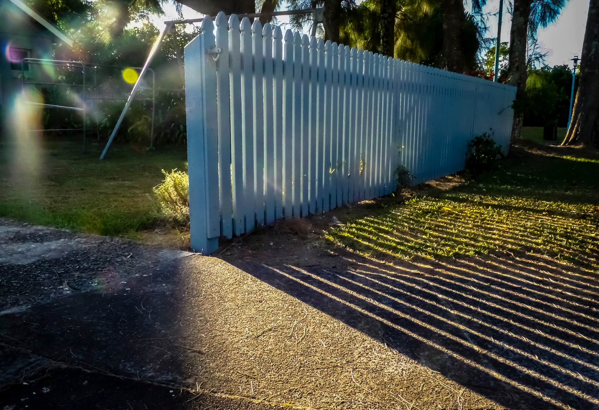 Samsung WB250F/WB251F/WB252F sample photo. Fence & shade photography