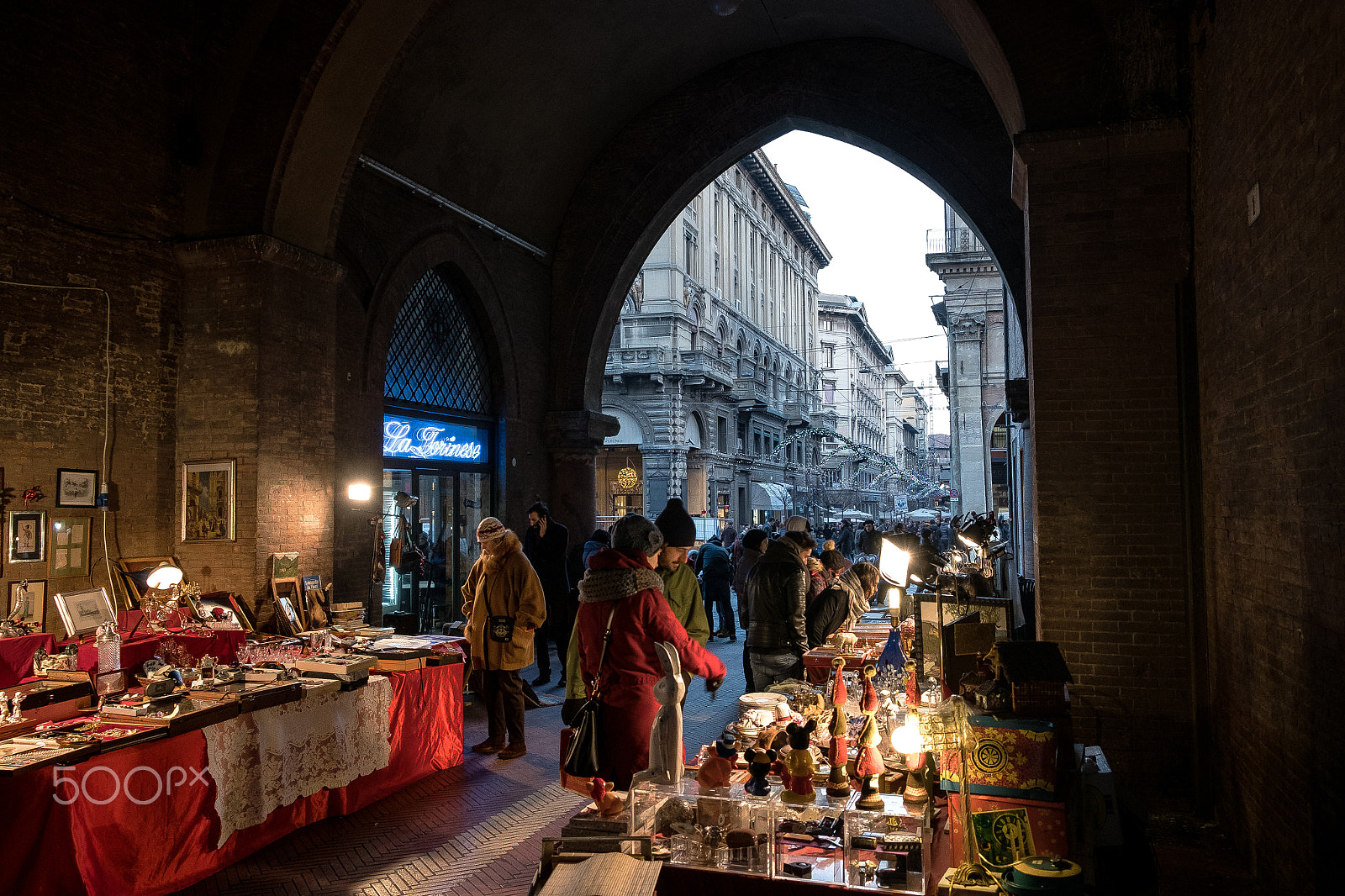 Fujifilm X-E2S + Fujifilm XF 18-55mm F2.8-4 R LM OIS sample photo. Mercatino natalizio photography