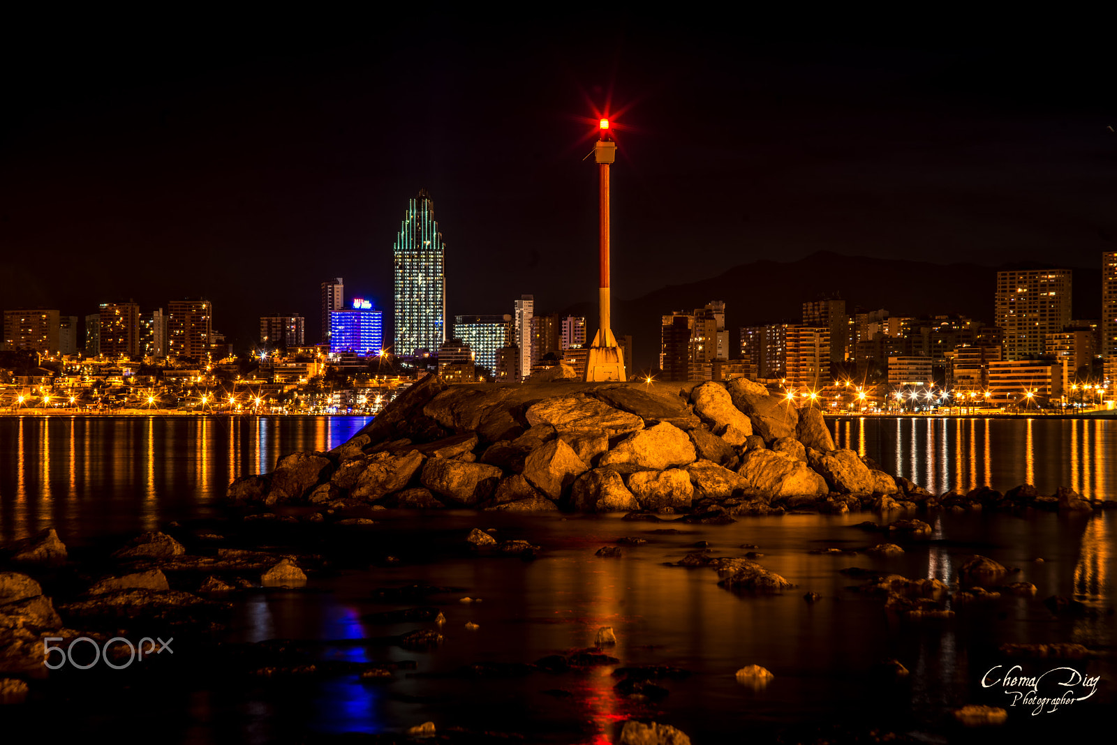 Nikon D800 + Sigma 28-105mm F2.8-4 Aspherical sample photo. Skyligth. photography