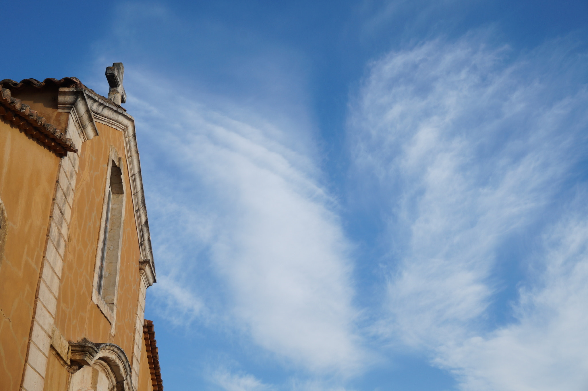 Sony Alpha NEX-3N + Sony E 18-50mm F4-5.6 sample photo. Christ with cloud photography