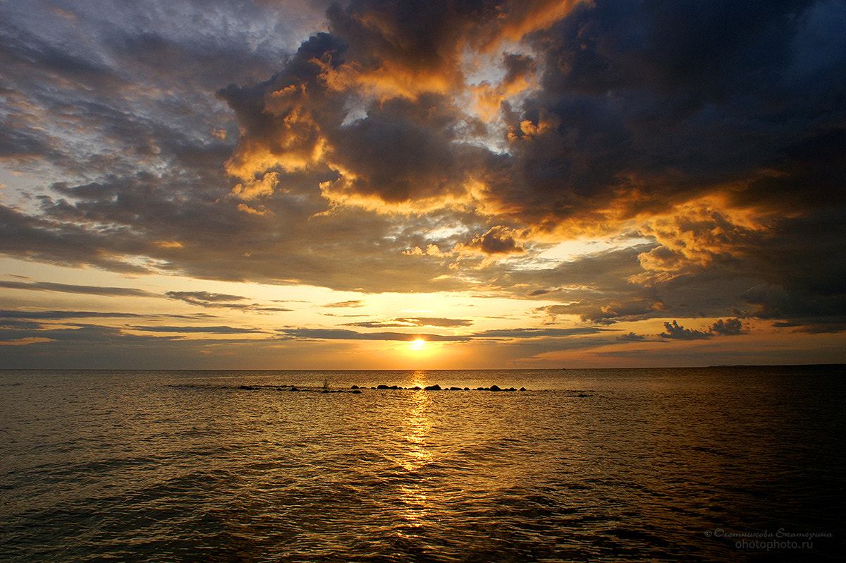 KONICA MINOLTA DYNAX 5D sample photo. Sunset on the lake onega. russia photography