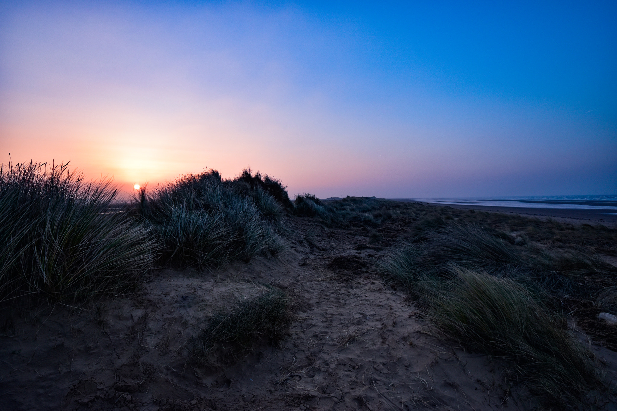 Sigma 10-20mm F4-5.6 EX DC HSM sample photo. Sand dune at sunset photography