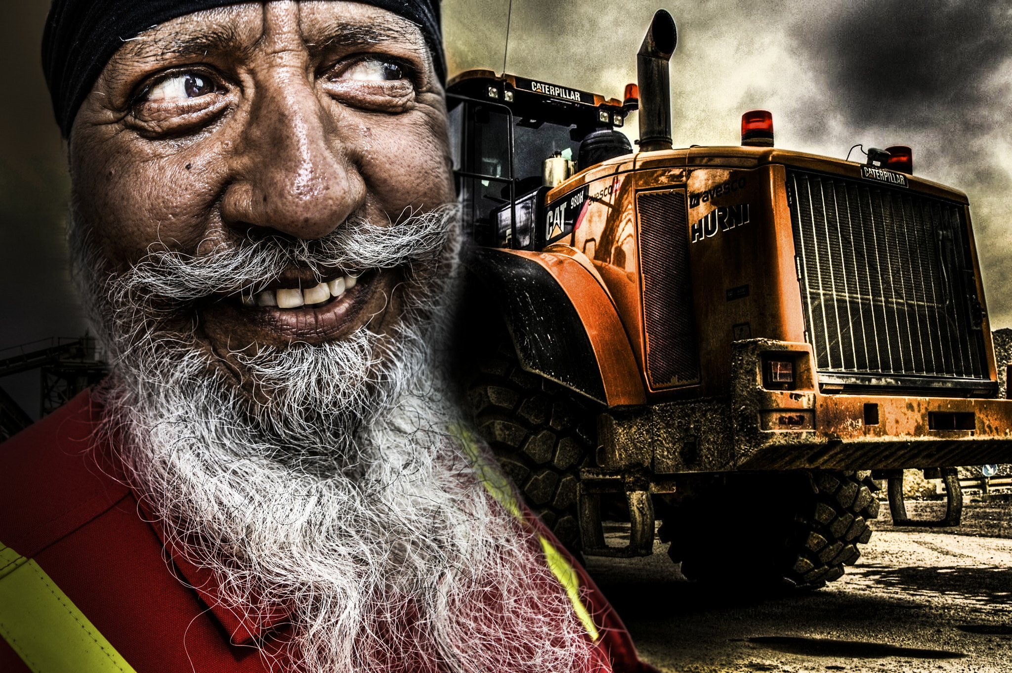 Nikon D3200 + Sigma 18-250mm F3.5-6.3 DC OS HSM sample photo. King of wheel loaders. photography