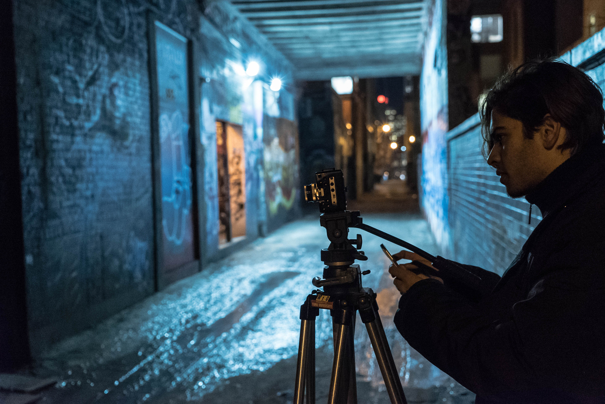 Sony a7S II + Sony Vario Tessar T* FE 24-70mm F4 ZA OSS sample photo. The city is yours. photography