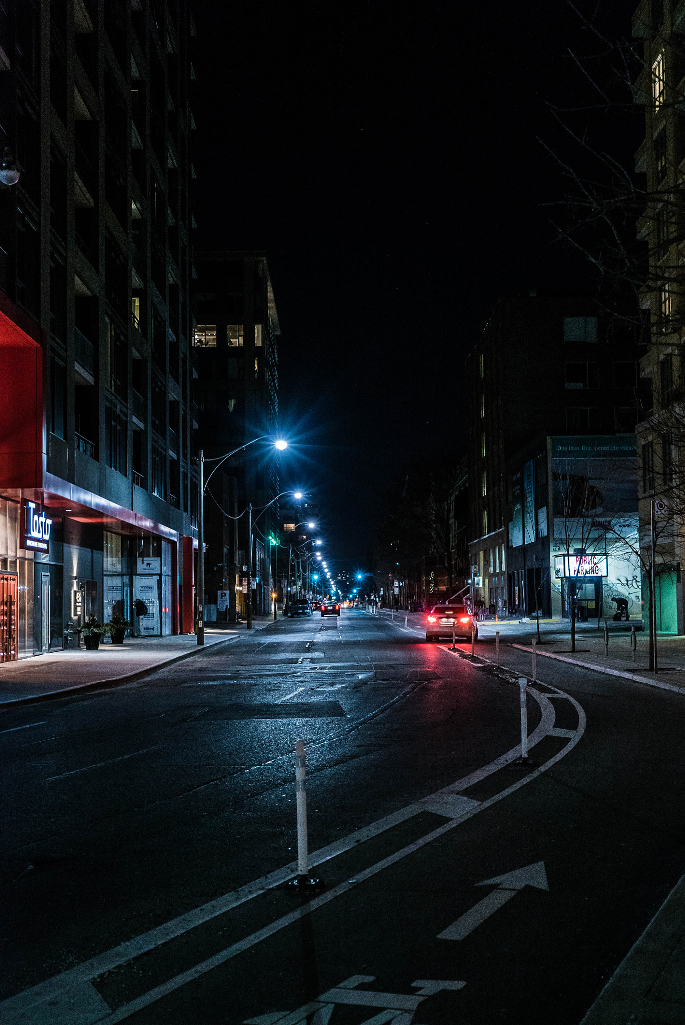 Sony a7S II + Sony Vario Tessar T* FE 24-70mm F4 ZA OSS sample photo. The city is yours. photography