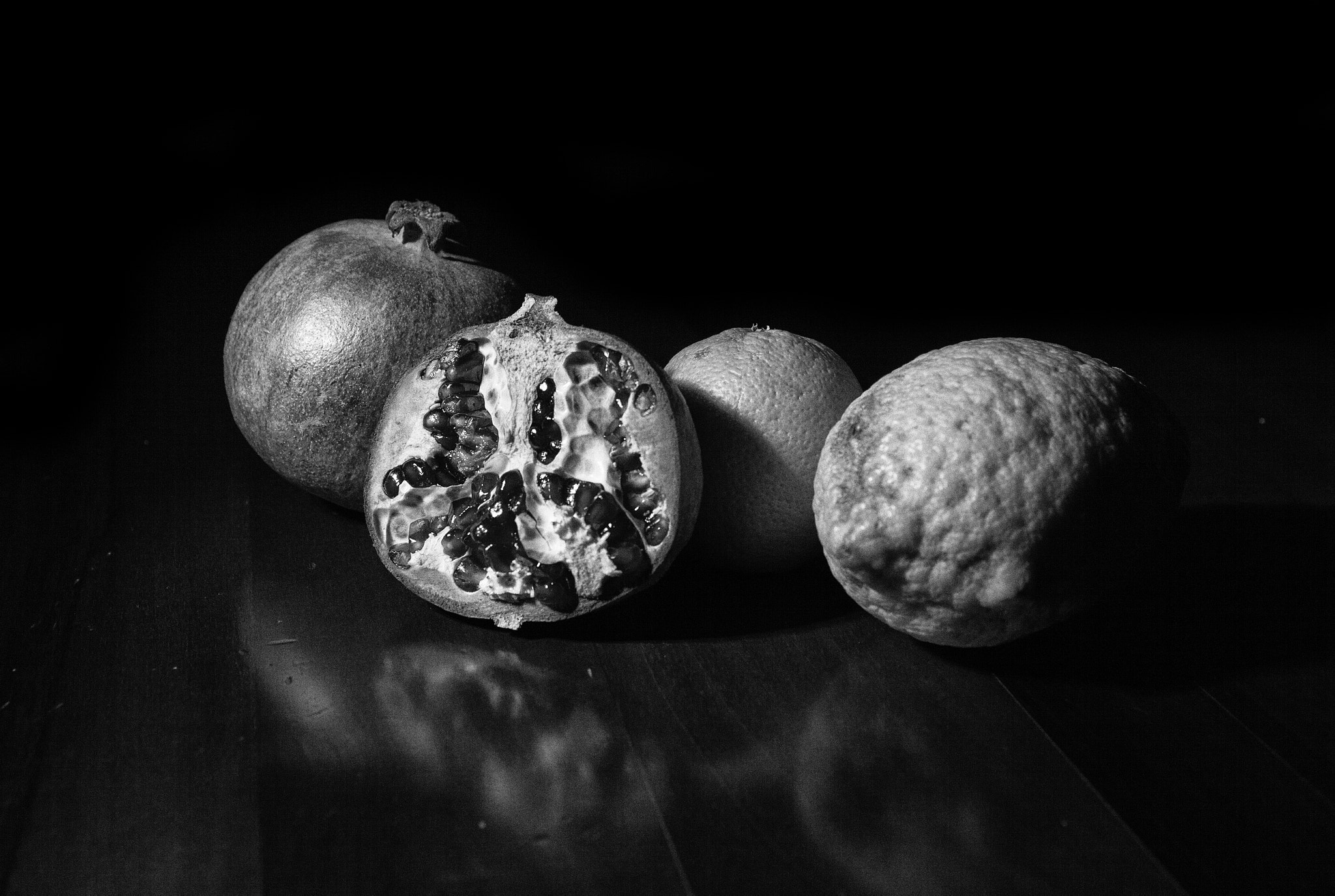 EF28-70mm f/2.8L USM sample photo. Black and white photography