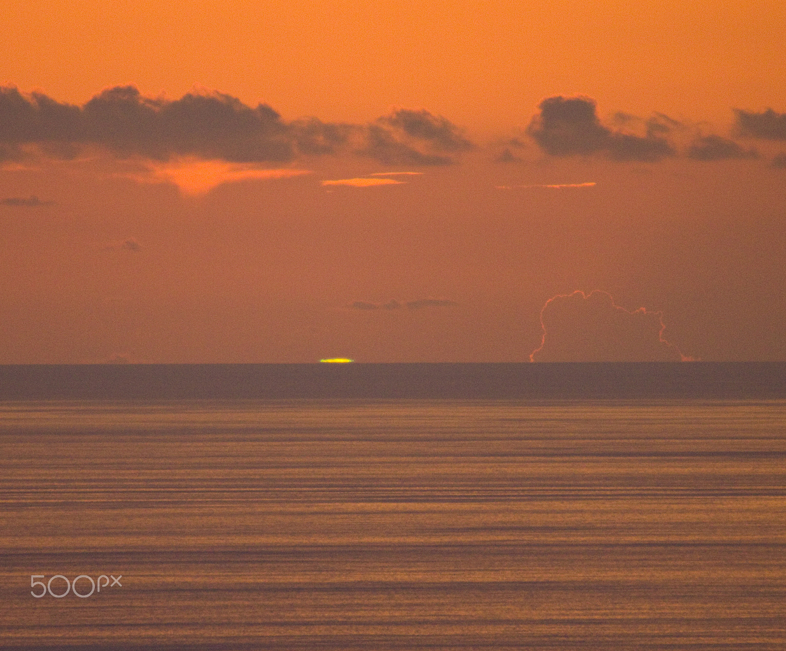 Canon EF 100-400mm F4.5-5.6L IS USM sample photo. The green flash & more photography