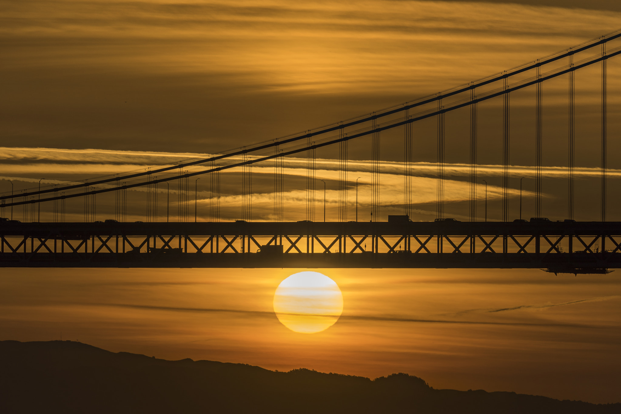 Nikon Nikkor AF-S 300mm F4E PF ED VR sample photo. Calm sunrise, busy bridge photography