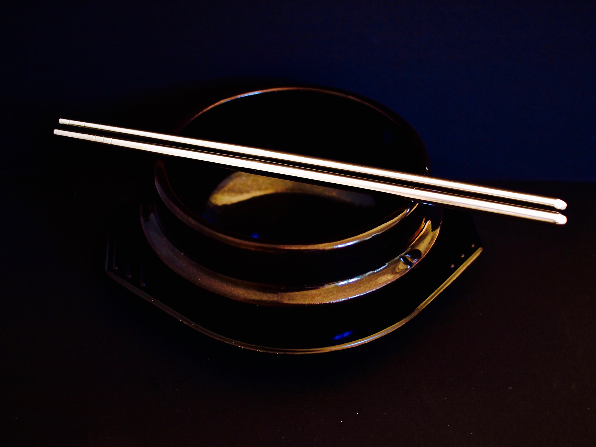 Olympus PEN E-PL1 + Olympus Zuiko Digital 25mm F2.8 Pancake sample photo. 순두부찌개 - korean bowl and chopstick for soondubu jigae photography