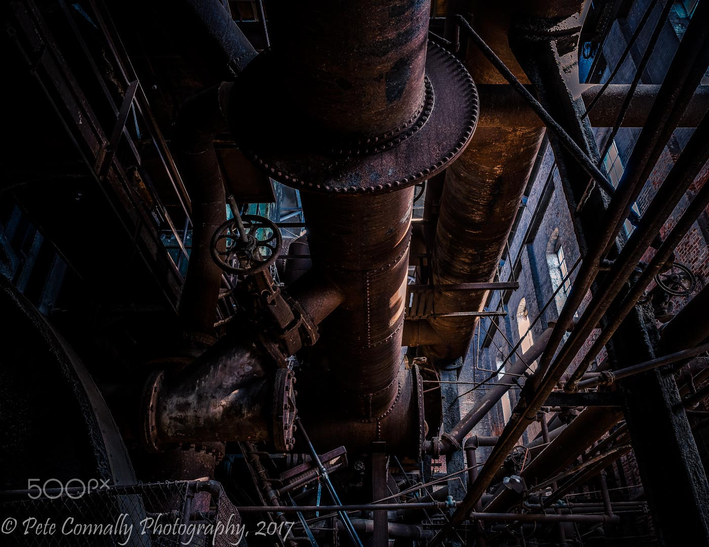 ZEISS Batis 25mm F2 sample photo. Valve photography