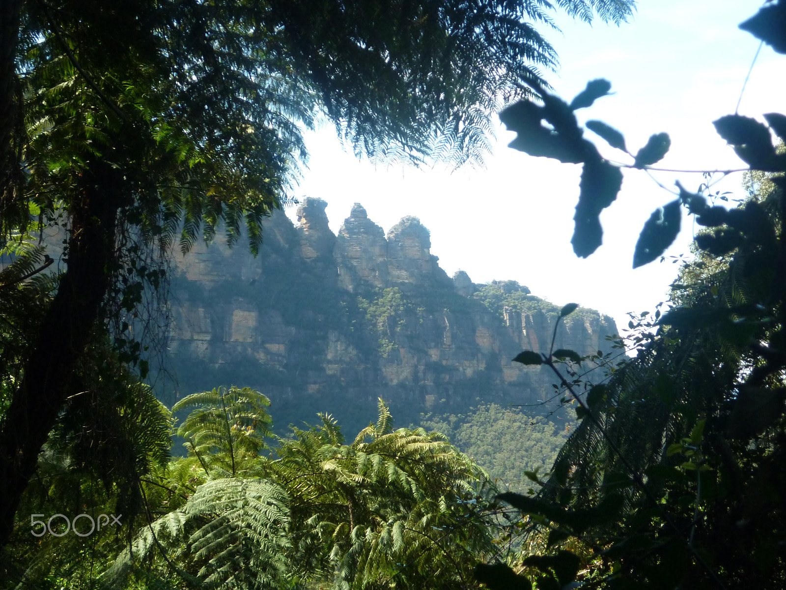 Panasonic DMC-FS7 sample photo. The three sisters in the blue mountains. photography