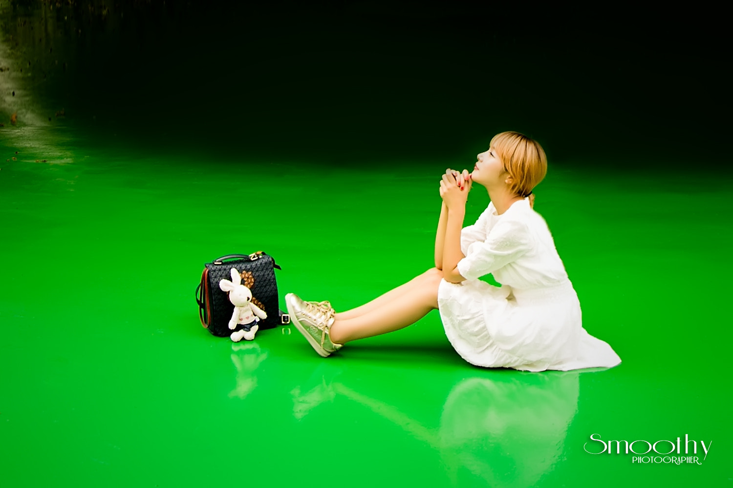 Canon EF 8-15mm F4L Fisheye USM sample photo. Girl's prayer .. photography