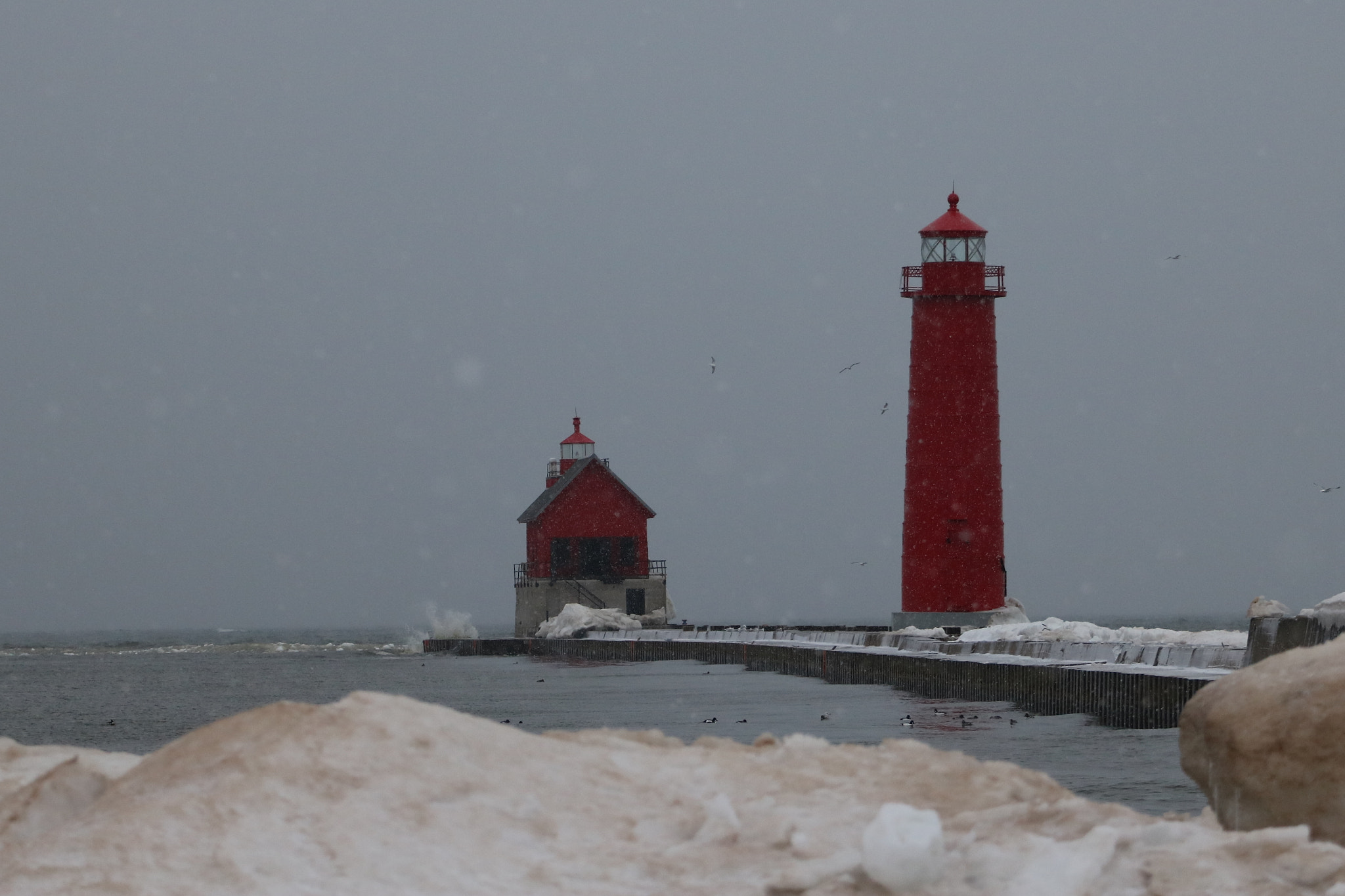 Canon EOS 750D (EOS Rebel T6i / EOS Kiss X8i) + Canon EF 70-200mm F4L USM sample photo. Grand haven. photography