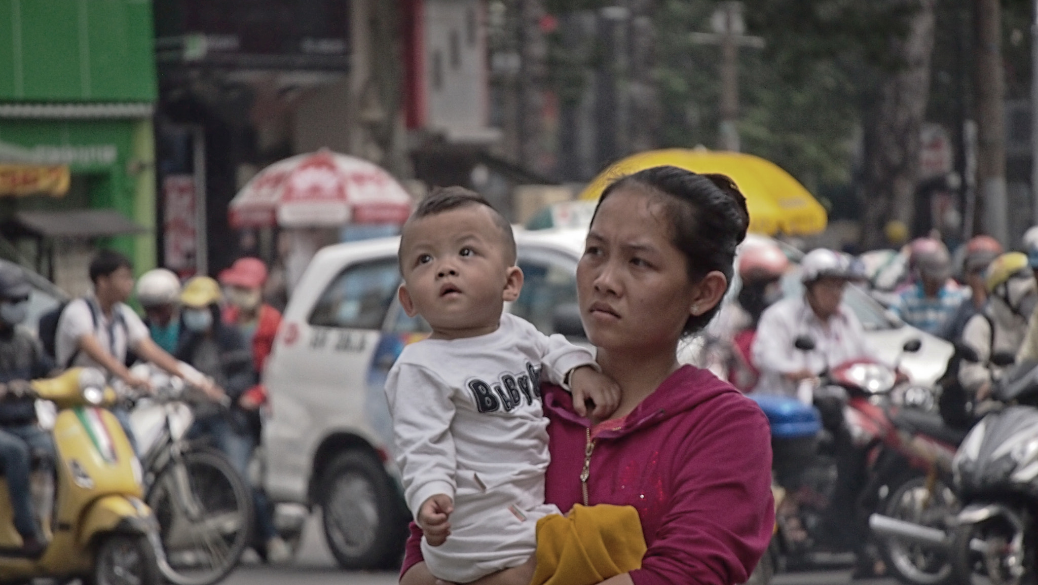 Olympus PEN E-PM1 + LUMIX G VARIO 45-150/F4.0-5.6 sample photo. Baby boy in ho chi minh city photography