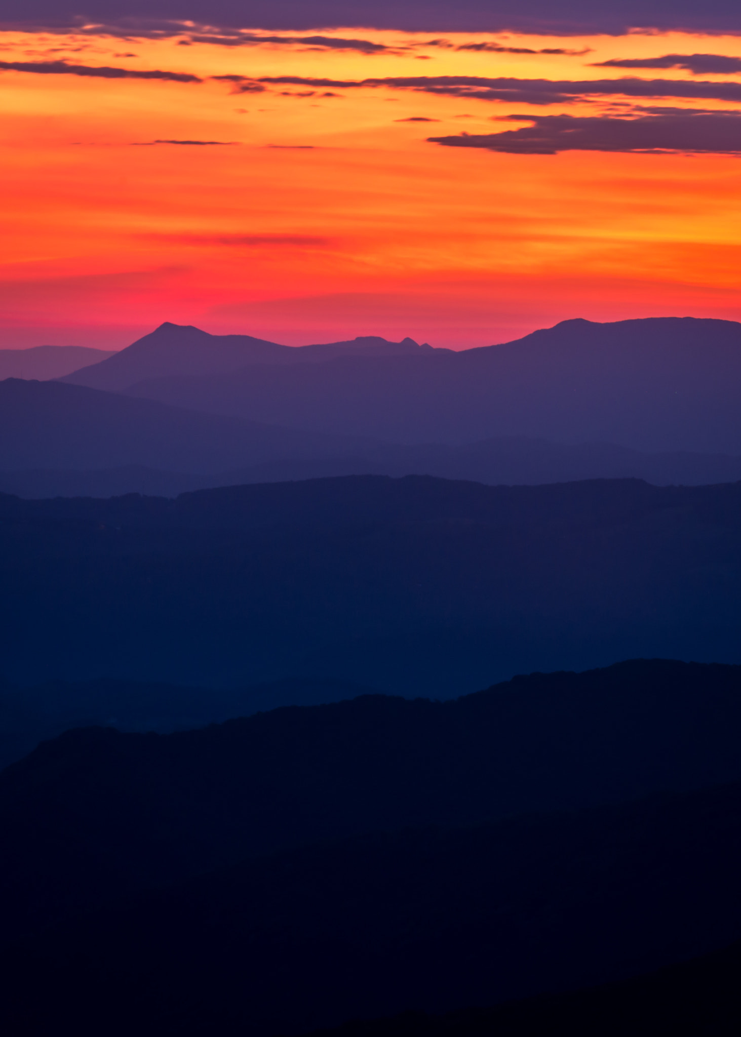Tamron SP 70-200mm F2.8 Di VC USD sample photo. Blue ridge mountain sunrise photography