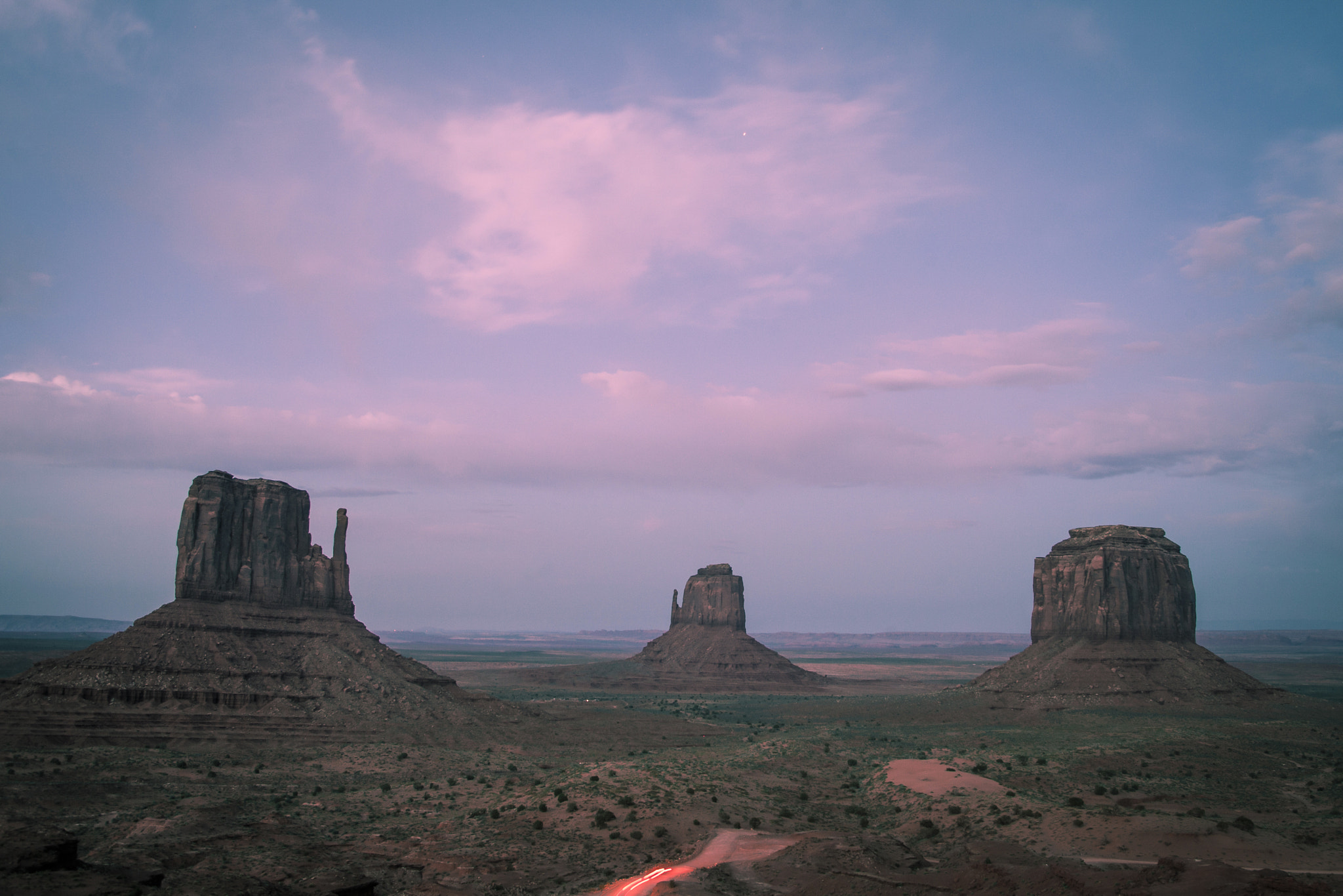 Canon EF 28-105mm f/3.5-4.5 USM sample photo. Monument valley photography