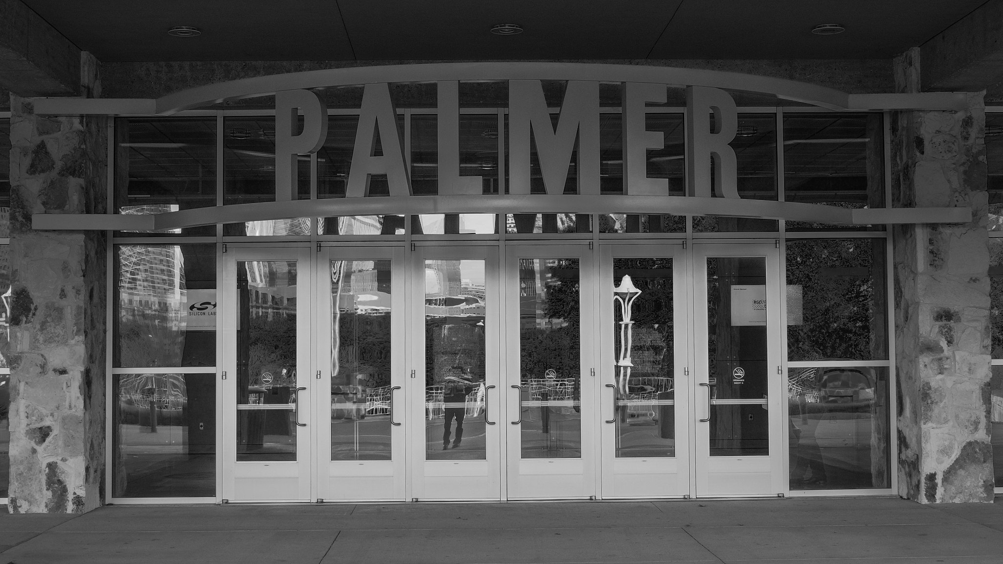 Olympus OM-D E-M10 II + Olympus M.Zuiko Digital 25mm F1.8 sample photo. Palmer auditorium photography