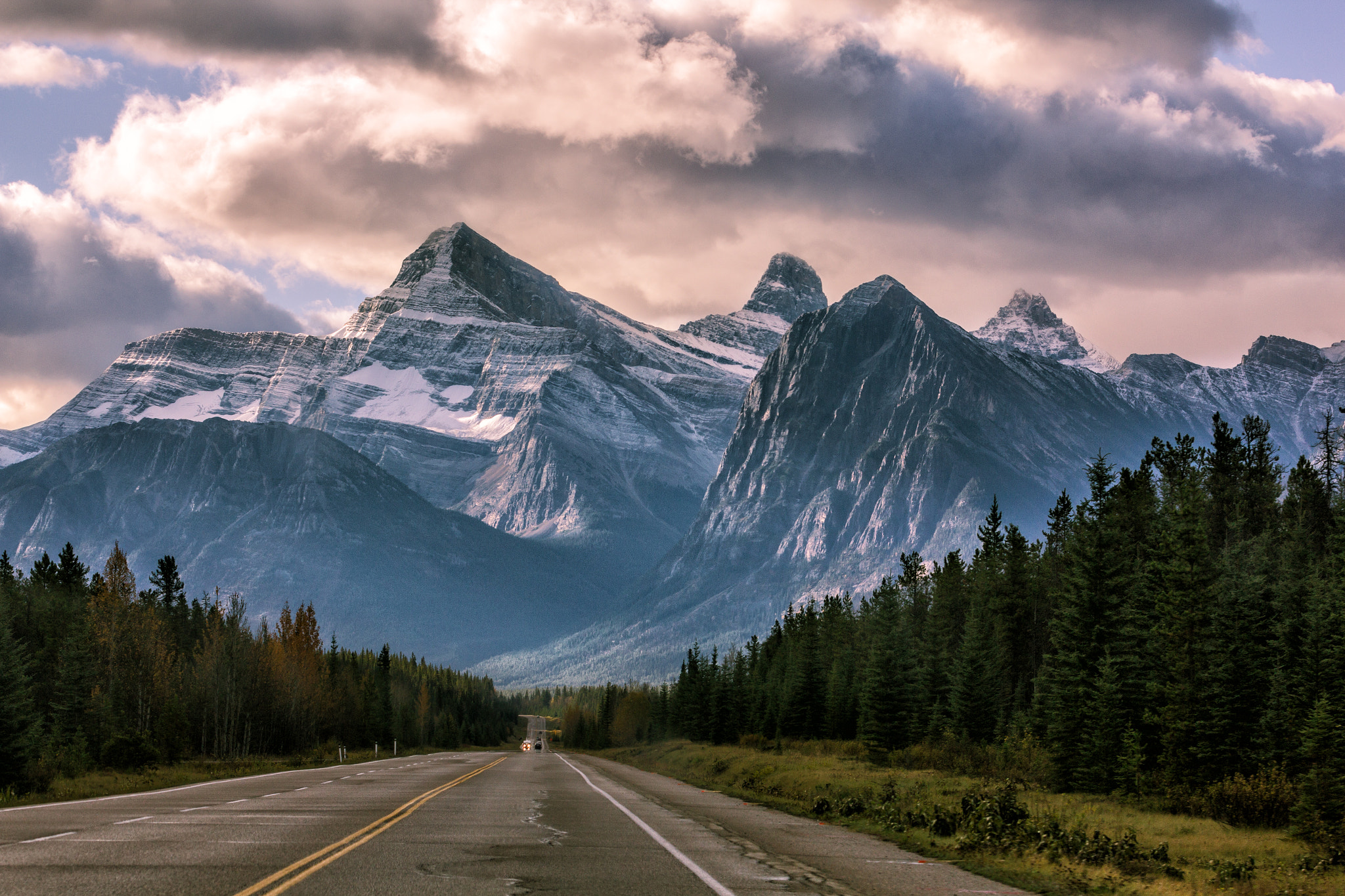 Canon EF 70-300mm F4-5.6L IS USM sample photo. Icefields parkway photography