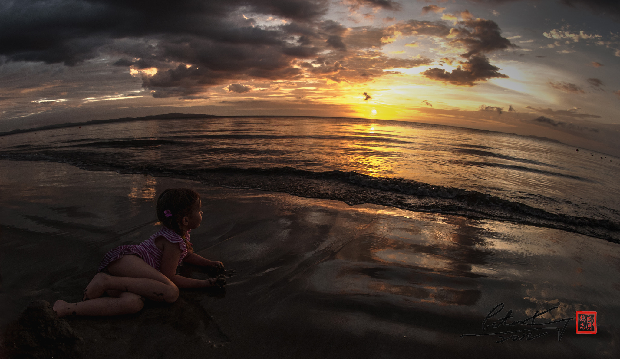 Nikon AF DX Fisheye-Nikkor 10.5mm F2.8G ED sample photo. Sunset beach photography