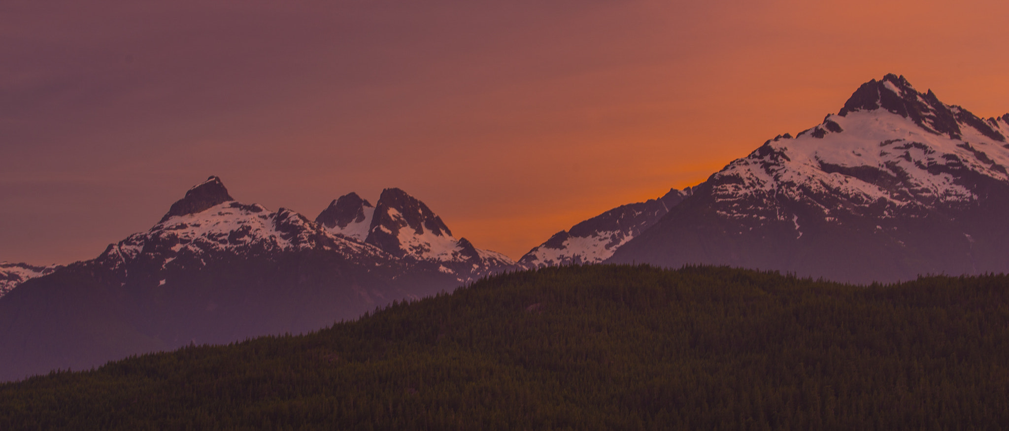 Nikon AF-S Nikkor 70-200mm F4G ED VR sample photo. Tantalus mountain sunset photography