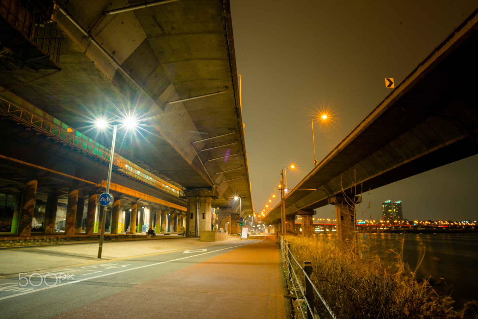 Sony a7R II + ZEISS Batis 25mm F2 sample photo. Night view photography