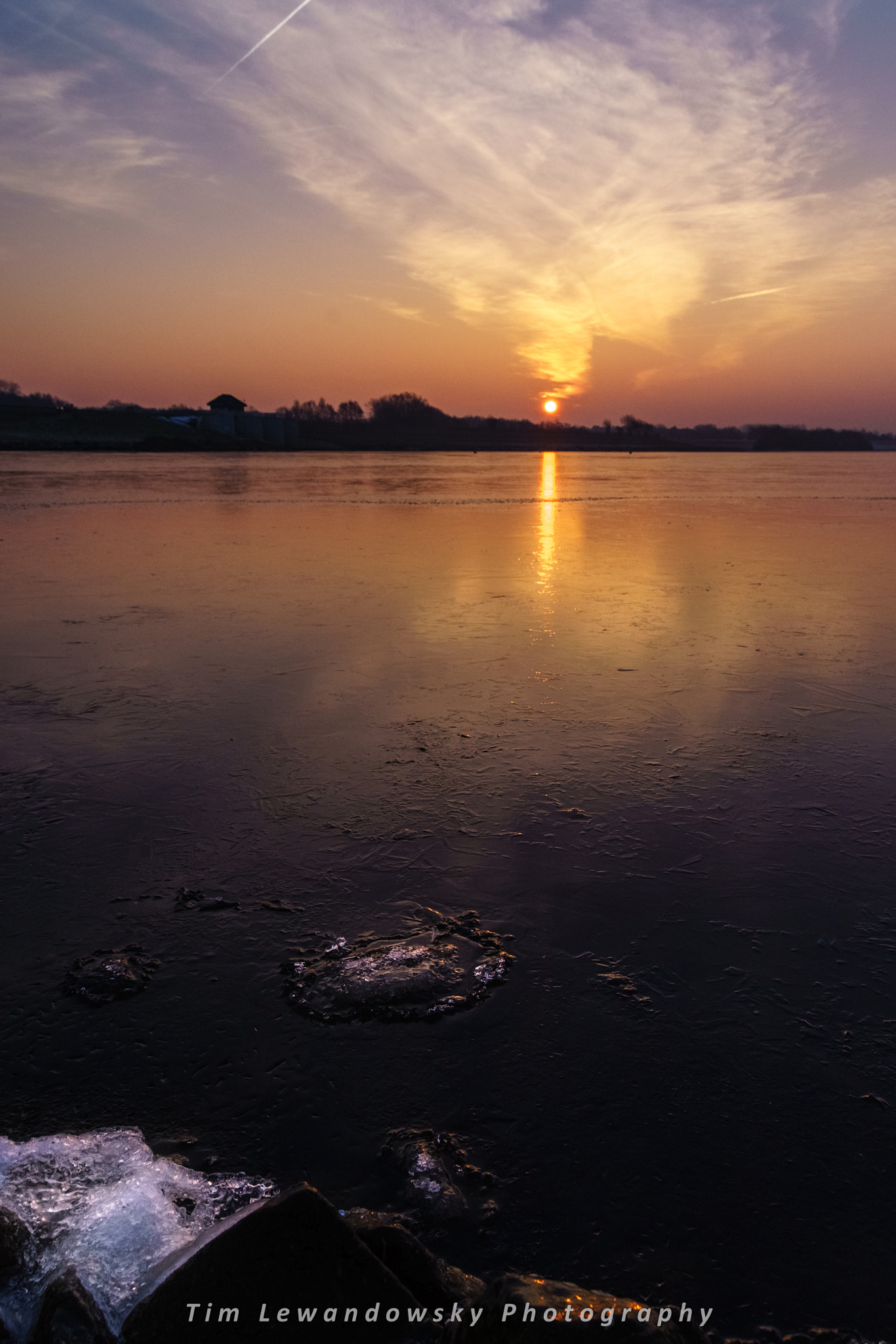 24-105mm F4 sample photo. Sunrise at alfsee  photography